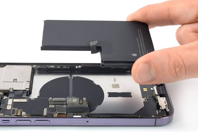 IPHONE 15 Pro Max 100% Battery